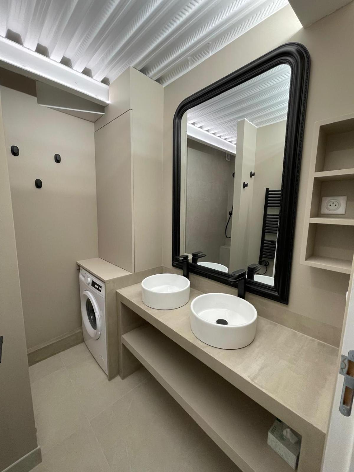 4 Pieces Charme Paris Centre Apartment Luaran gambar