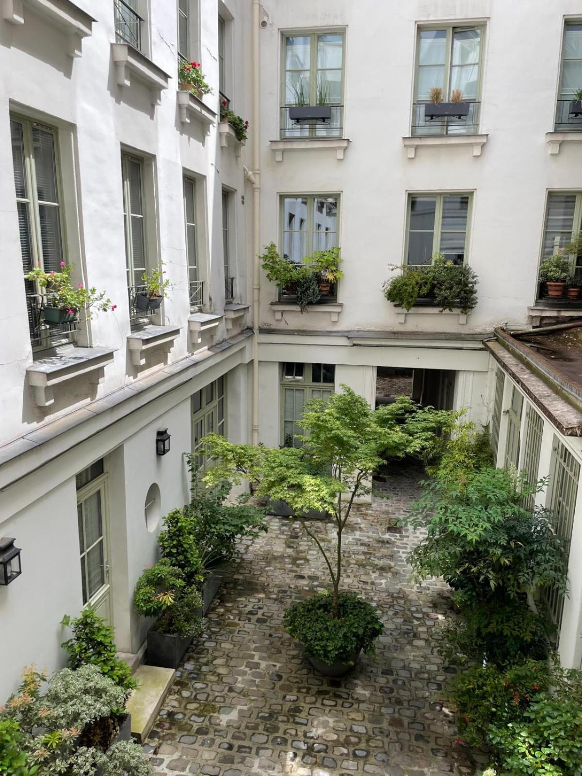 4 Pieces Charme Paris Centre Apartment Luaran gambar